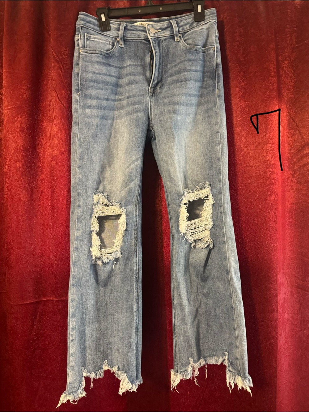 Light Wash Distressed Cropped Women's Jeans with Frayed Hem